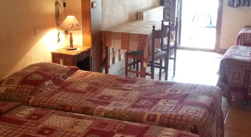 Hotel Les Bernards Praz-sur-Arly Δωμάτιο φωτογραφία